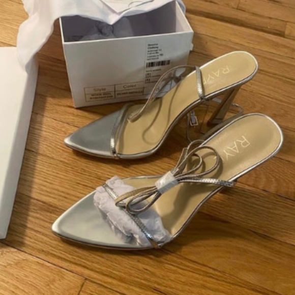 Raye Shoes Pumps Moxxi Heel Silver Metallic Size 8 - Picture 6 of 8
